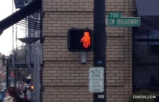 Hilarious Pictures Of People Who Had One Job But Failed Completely