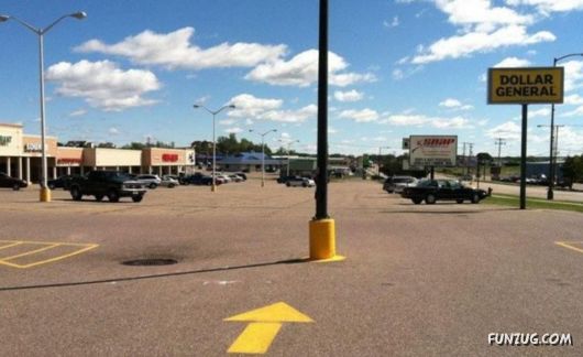 Hilarious Pictures Of People Who Had One Job But Failed Completely