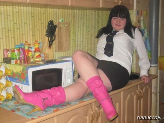 Russians Have Mastered The Dating Site Profile Pictures