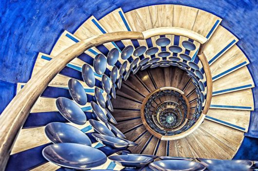 Mesmerizing Examples Of Spiral Staircase Photography