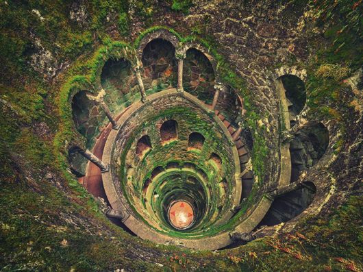 Mesmerizing Examples Of Spiral Staircase Photography