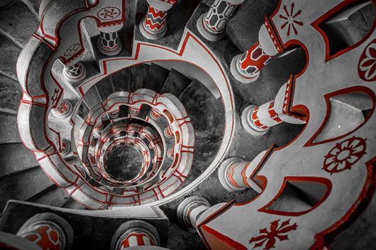 Mesmerizing Examples Of Spiral Staircase Photography