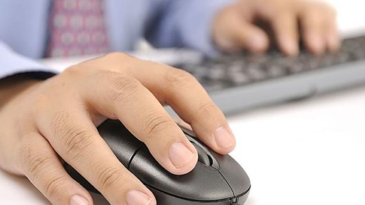 How Use Of Mobile Phones Affect Your Spine