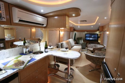 A Luxurious House In The Bus