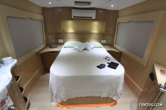 A Luxurious House In The Bus