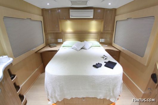 A Luxurious House In The Bus