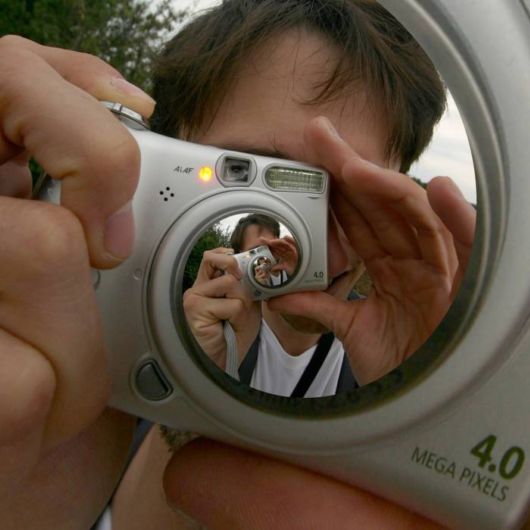 Very Very Confusing Frames In Frames 