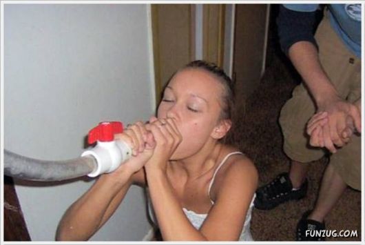 Crazy Galz Taking Hookah