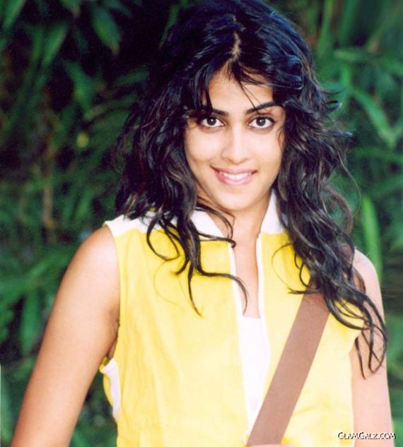 Genelia DSouza Latest PhotoShoot