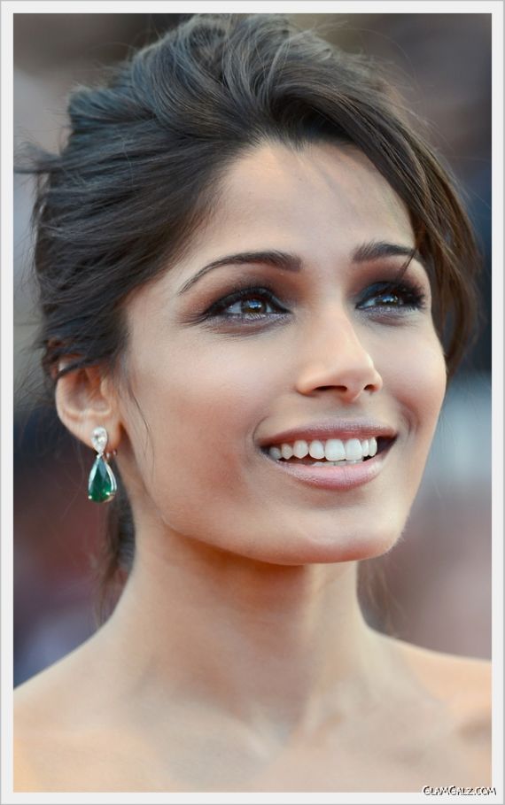 Gorgeous Freida Pinto Photoshoot