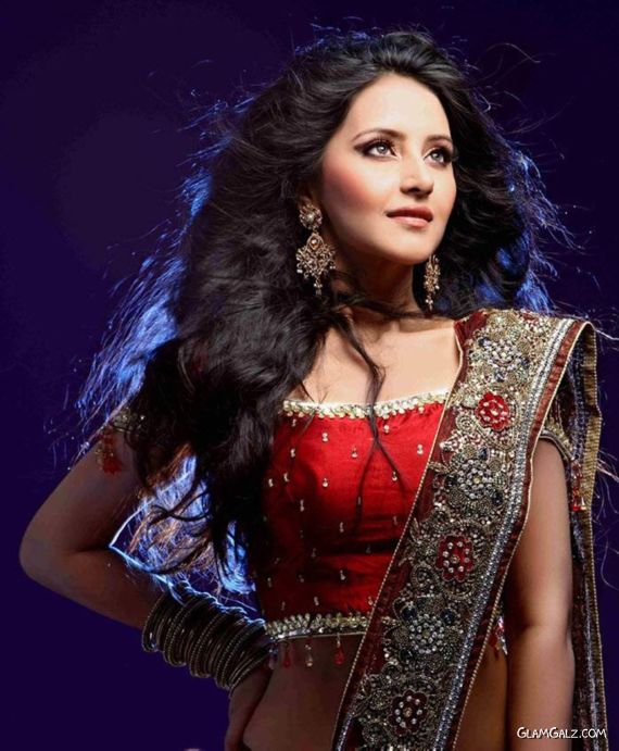 Beautiful Ayshickka Sharma Photoshoot