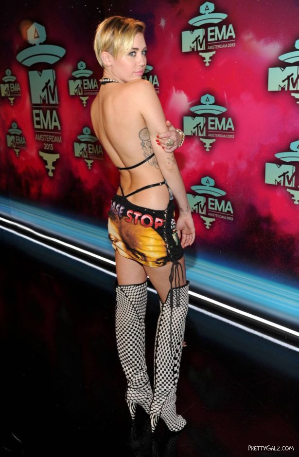 Miley Cyrus At MTV Europe Music Awards 2013