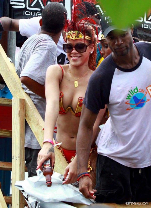 Spicy Rihanna At The Carnival